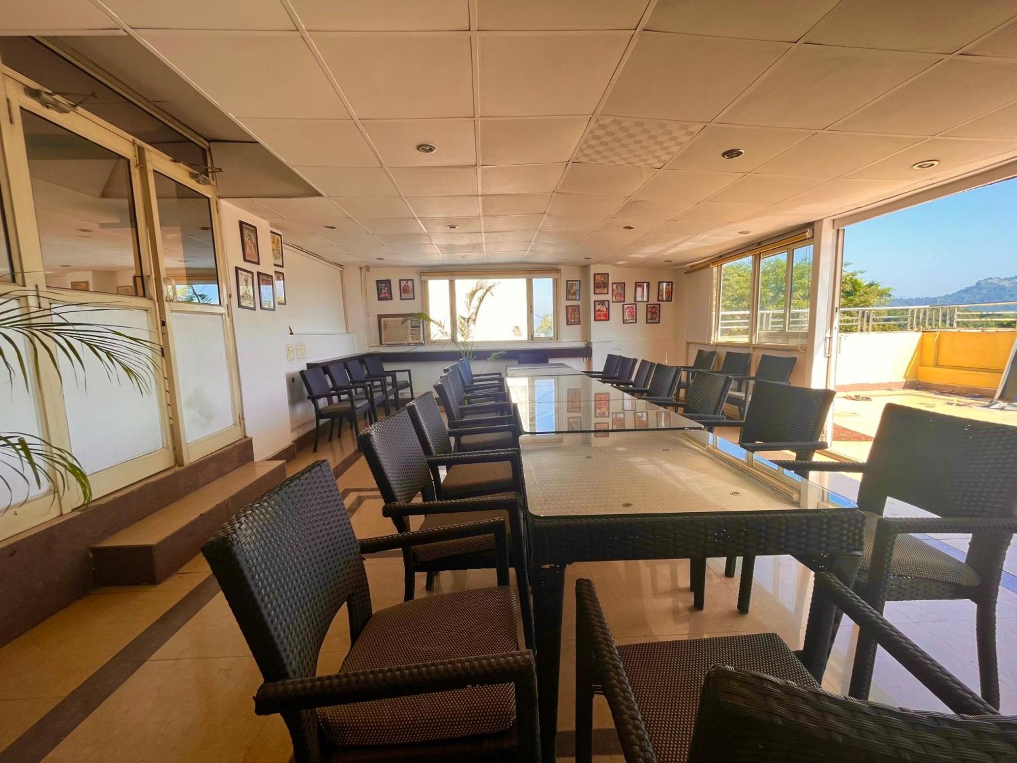 Palki Cafe & Stay Ludhiana Zewnętrze zdjęcie