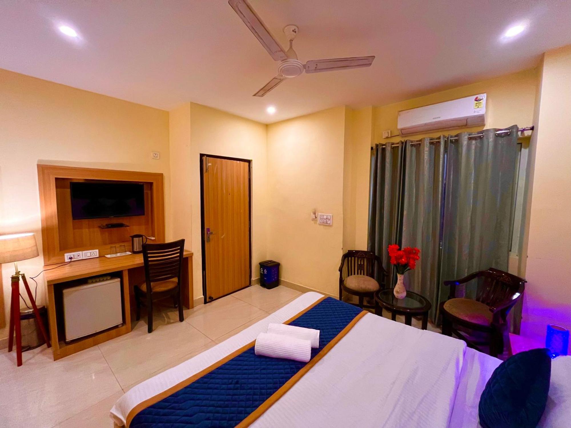Palki Cafe & Stay Ludhiana Zewnętrze zdjęcie
